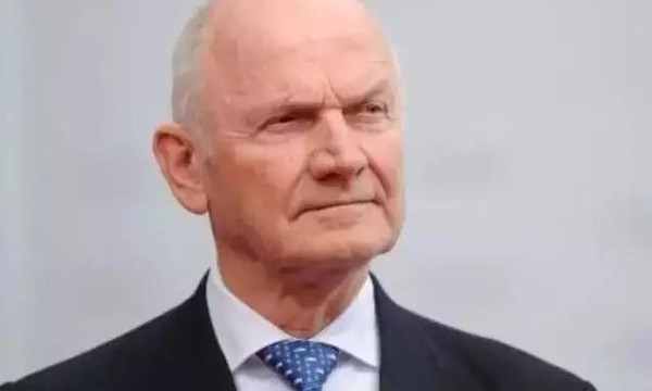 辉腾为什么会被称为神车,辉腾的豪华感觉