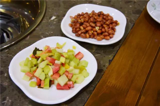 挑战100块钱吃遍宝鸡美食,宝鸡美食推荐排行榜前十名面食