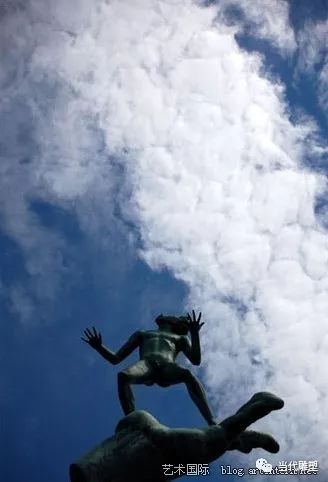 米勒斯,米勒斯雕塑