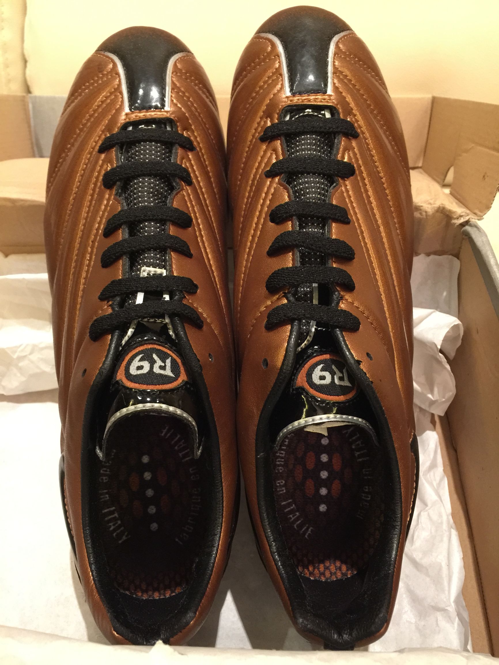 耐克足球鞋刺客纪念款解析,耐克足球鞋刺客进化史