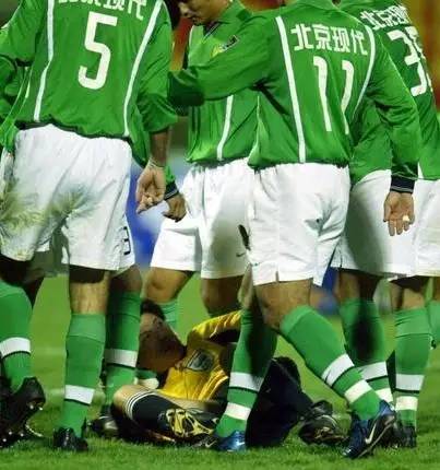 中国足球史上十大反击,中国足球场打架事件