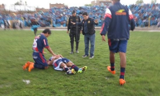 足球下冰雹怎么办,足球比赛遭遇雷暴天气