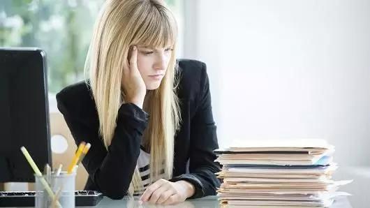 久坐的女人要注意什么,请爱护你的女人