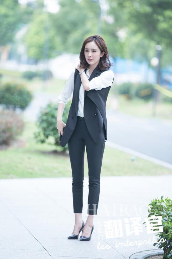 杨幂翻译官推门 (杨幂最美翻译官)