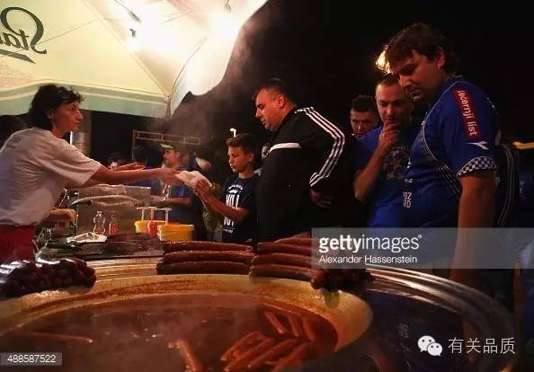 欧洲杯中场|各国粉丝在吃啥？