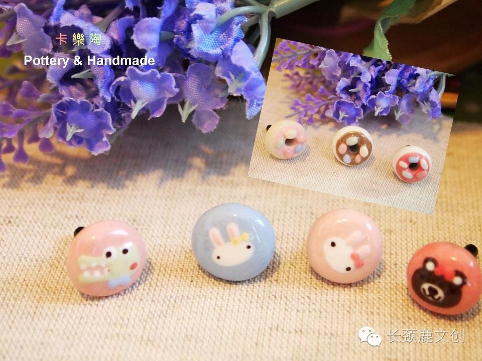 别拦我，我要吃了那些餐具