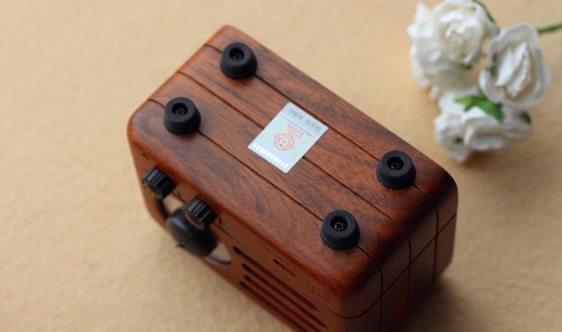 纯木品质古典韵味，聊一聊猫王小王子Radio蓝牙音箱