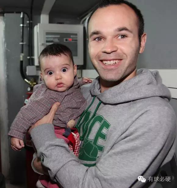 这个世界欠小白一个足球先生