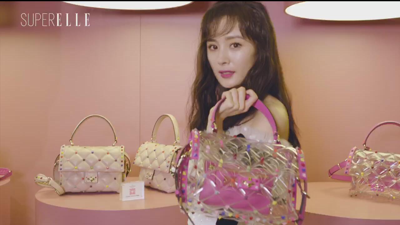 杨幂拎了个一万多块的包,杨幂背的这个包有多贵