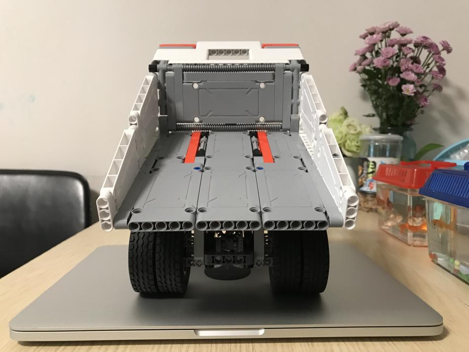 工程车米兔玩具,米兔积木矿山卡车拼装教程