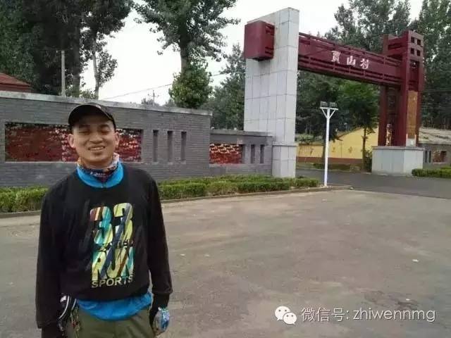 你是我的眼一个盲人女孩,你是我的眼盲人小姑娘