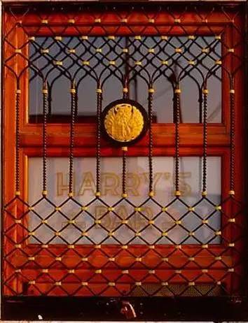 威尼斯不坐船可以吗,威尼斯不会太潮吗