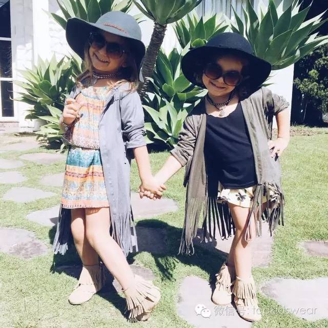 可爱又好看的双胞胎穿搭,双胞胎出门这样穿回头率超高
