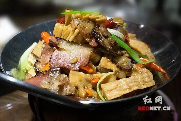 少套路多真诚,长沙2号地铁线附近美食推荐