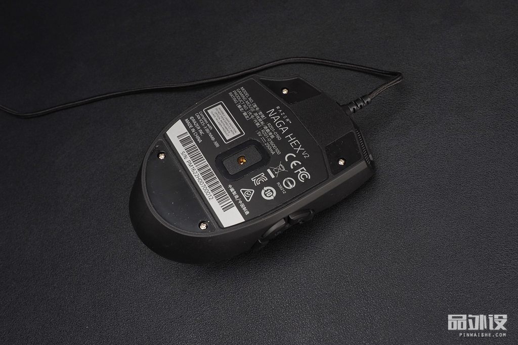 雷蛇那伽梵蛇六芒星背光灯不亮,雷蛇巴塞利斯蛇v2鼠标测评