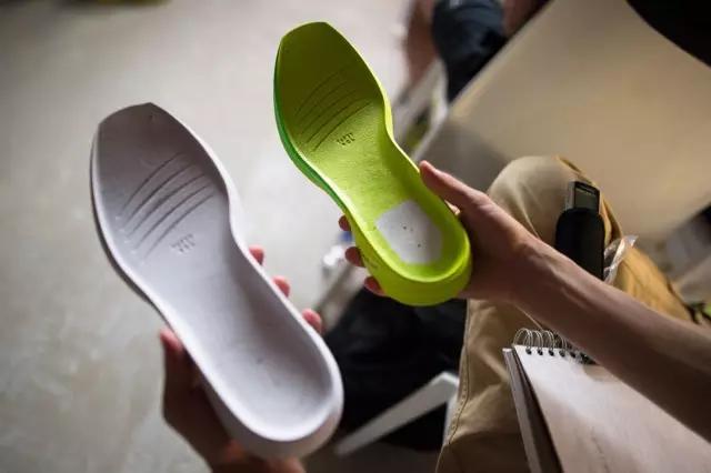 asics跑鞋最新发布,asics顶级跑鞋