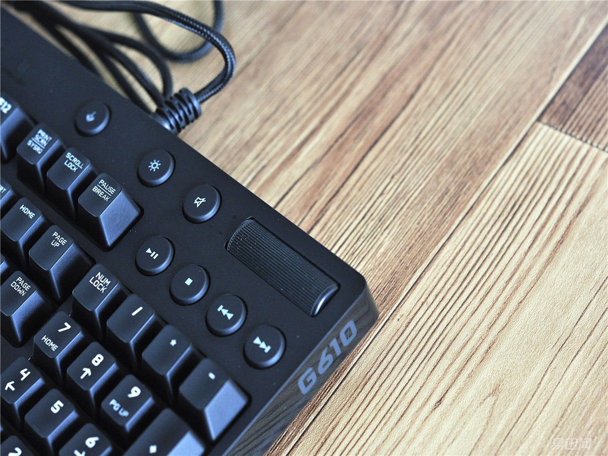 罗技g610青轴和海盗船k68青轴,罗技青轴键盘g610