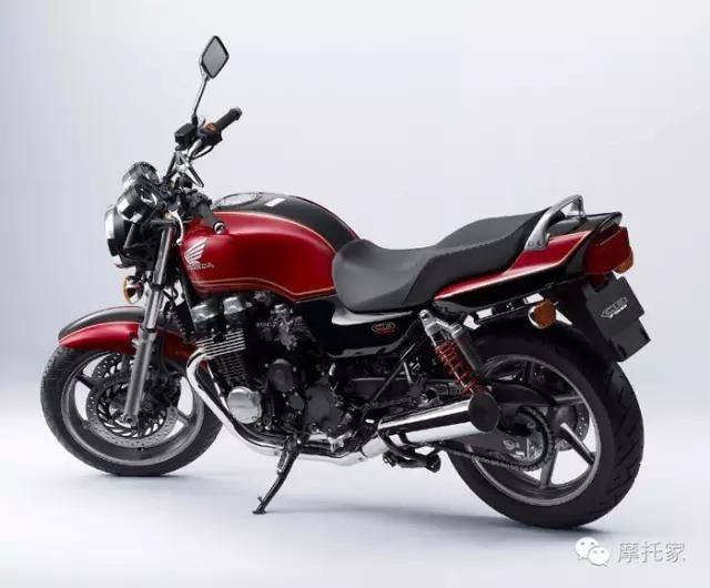 本田cb750老款摩托,honda摩托cb750评测