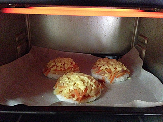 快！拿个大点的盆子，接住我的口水！