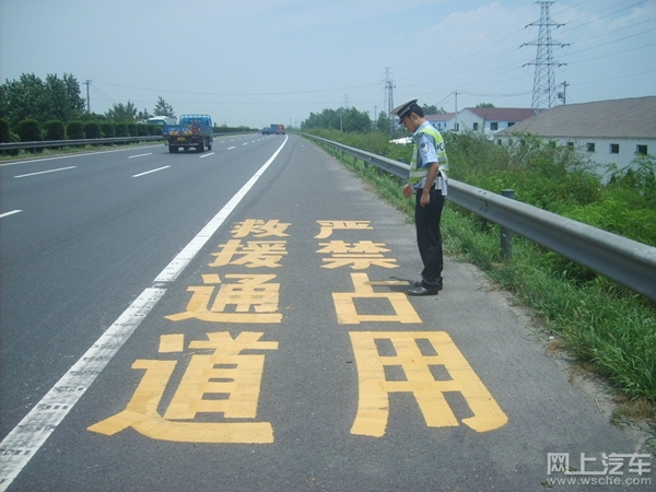 天津大客车事故35人死亡怎么判的,小车高速爆胎死亡率多少