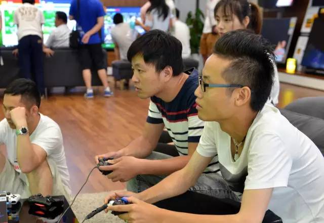 彪悍芜湖“玩家”扎堆去了这里!这个圈子不容易进入呦!