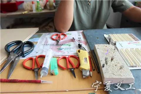 公益变废为宝手工,废旧饮料瓶做公益