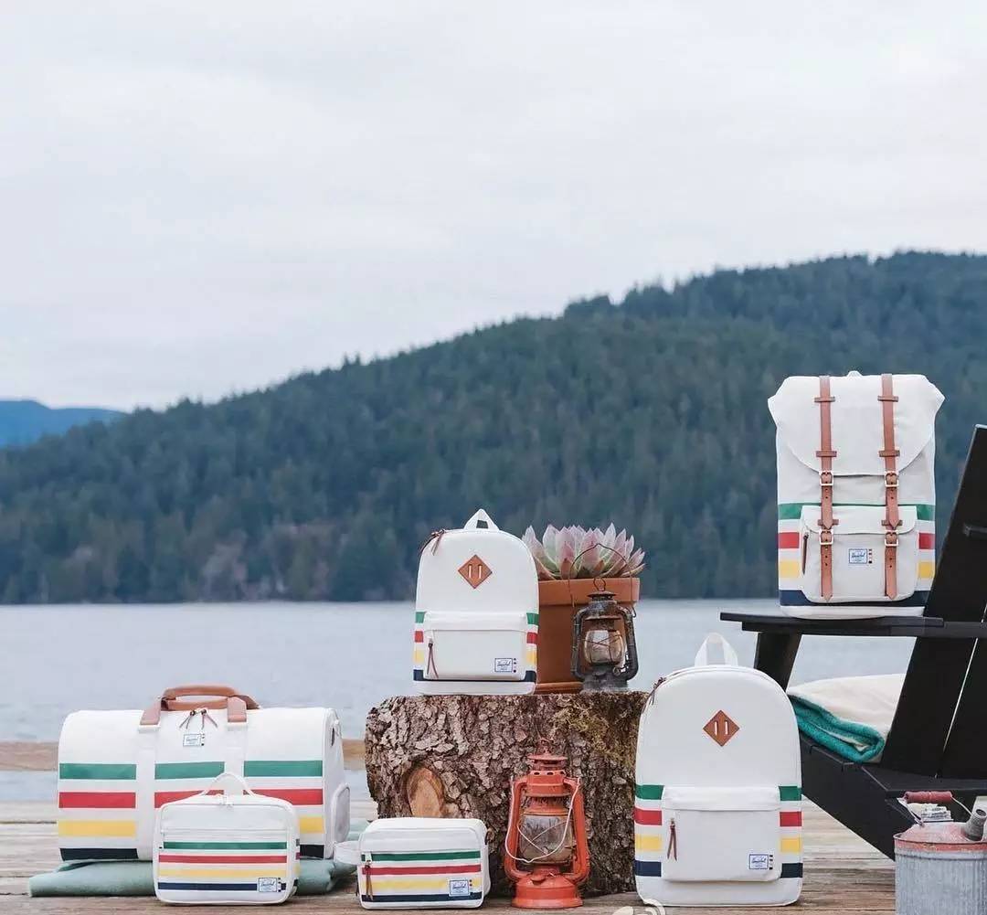 就算只是为了拍照好看，我也要有一个Herschel包