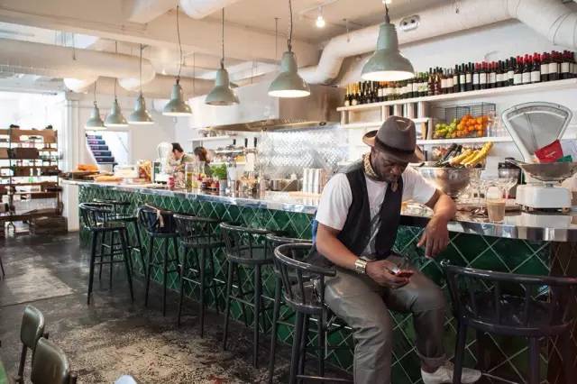 英镑贬值得好快,英镑贬值我们该如何应对