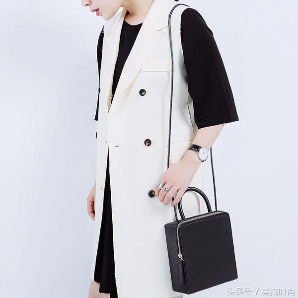 18套简单干净的白t恤穿搭合集,夏天穿白t恤太单调学我这样搭配