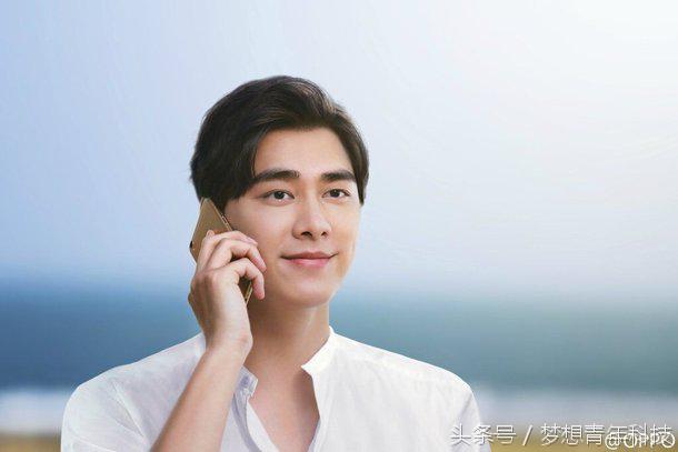 买手机应该买哪一款手机,女学生买手机应该买什么手机