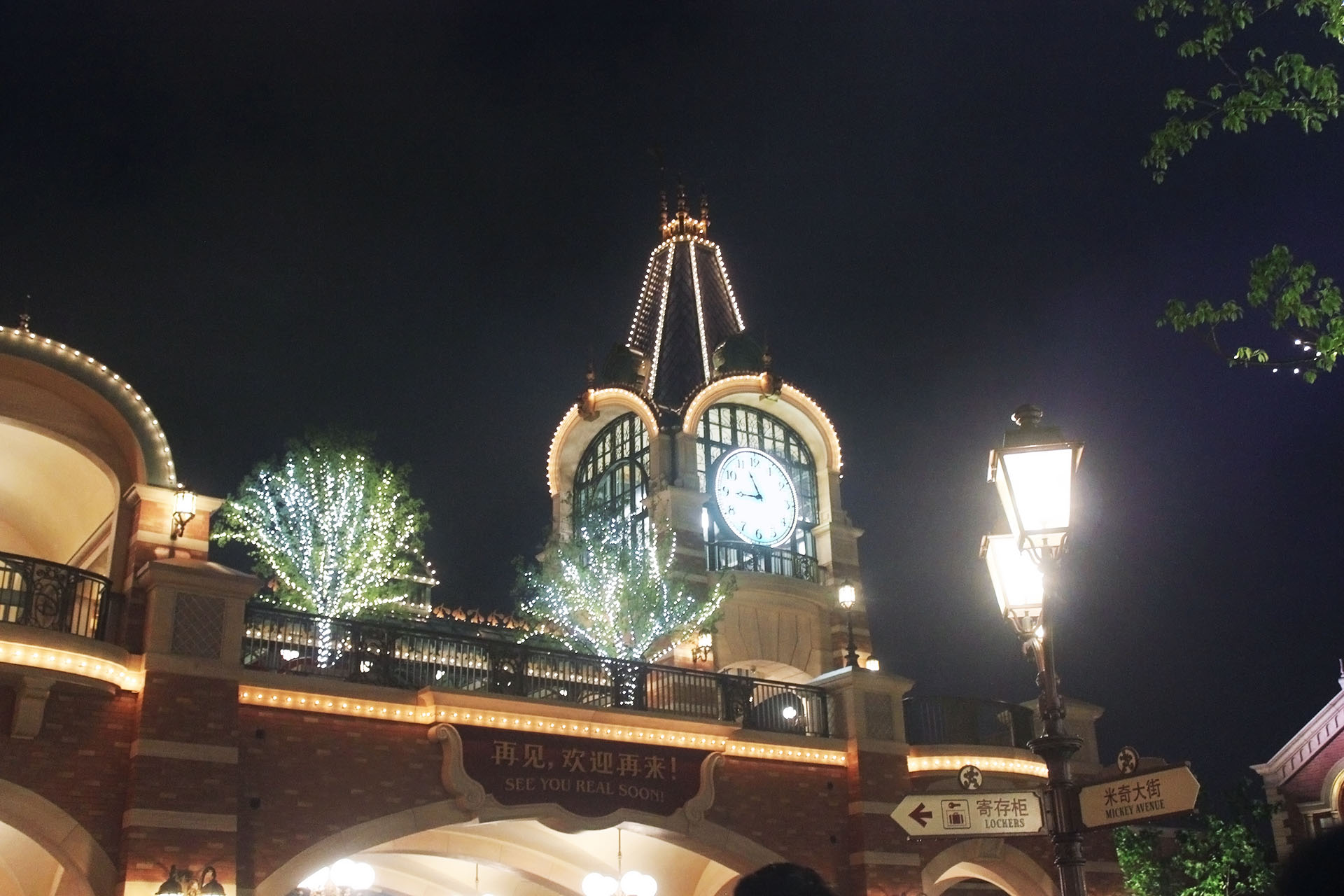 上海迪士尼好玩吗值得去吗,上海迪士尼一整天游玩攻略