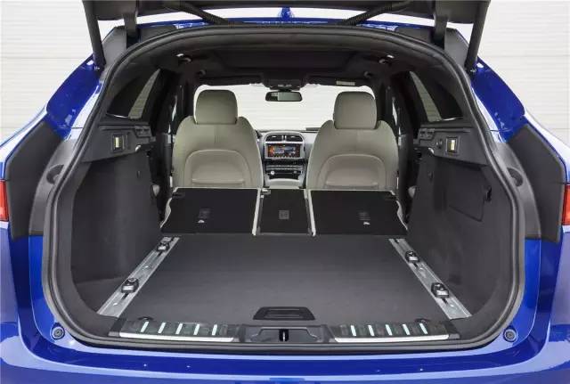 新款捷豹f-pace顶配试驾,捷豹f-pace试驾第一视角