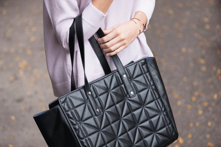 拜托，我虽关心女神包里有啥，但我的够实用就好了