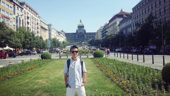 游伏尔塔瓦河,布拉格伏尔塔瓦河乘船游