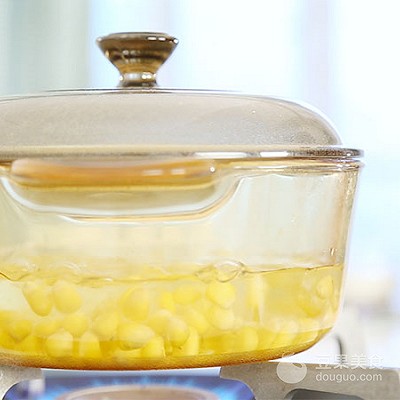 奶香玉米浓汤宝宝辅食,奶香玉米汁婴儿辅食