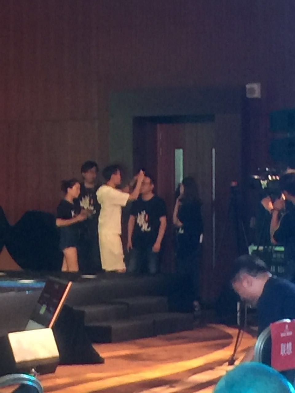 发布会精力充沛的蚁视覃政连续叨叨了两小时，到底说了些啥