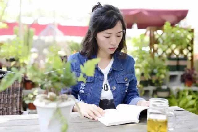 用十年“食光”，去结交一座城