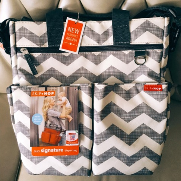 适合妈咪背的妈咪包洋气时尚,妈咪包时尚单品