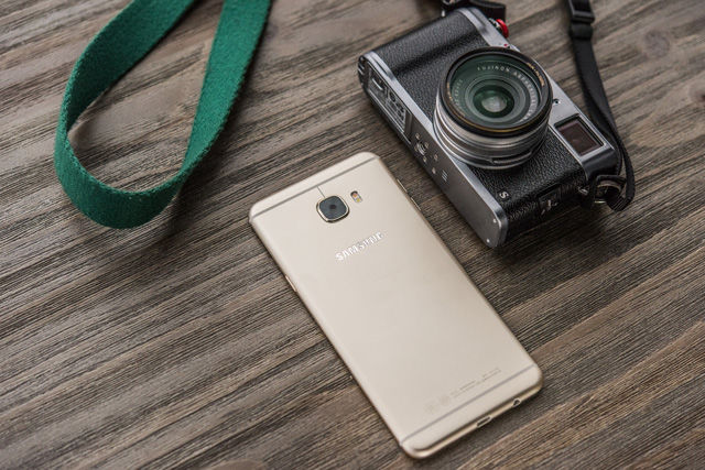 三星c7现在还值得修吗,2500左右性价比高的三星