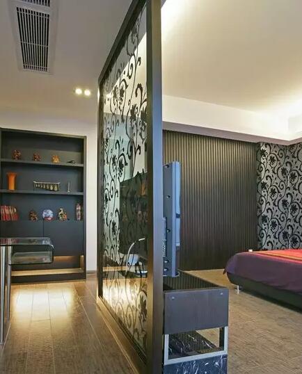 卫生间干湿分离玻璃隔断安装,卫生间极简玻璃隔断怎么安装