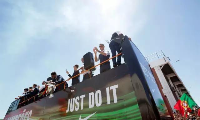 c罗德布劳内欧洲杯,2016c罗把德劳内杯带回葡萄牙