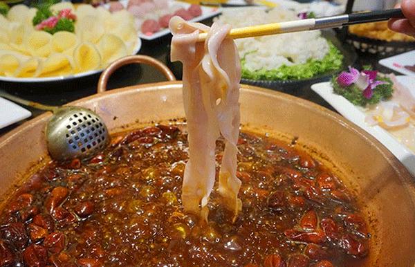 正宗的重庆火锅打折飞的来敲门,还不赶紧签收!