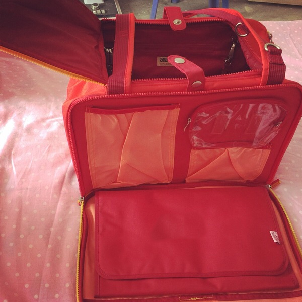 适合妈咪背的妈咪包洋气时尚,妈咪包时尚单品