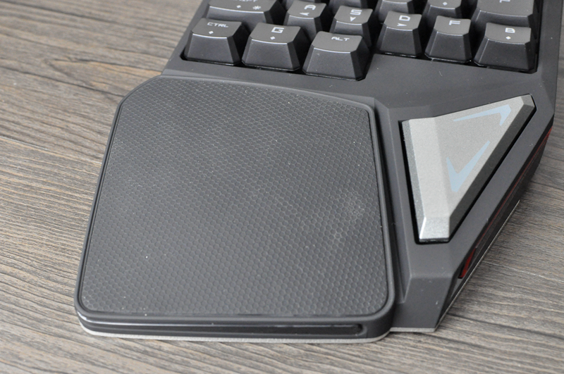 lol高端局操作都很稳,玩lol厉害的上单都是锁定视角