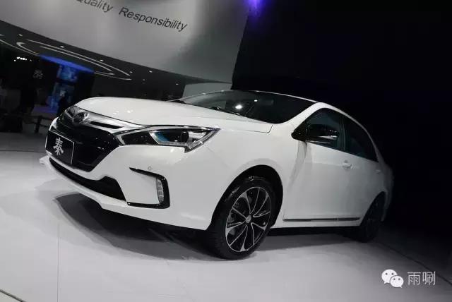 比亚迪秦100上市视频,2022款秦100新车价格