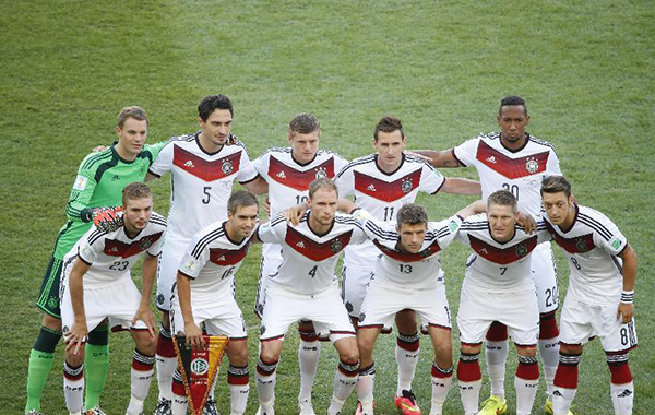 足坛8号战袍,足坛29号战袍