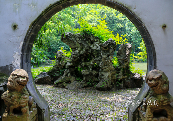 惠山古镇江南第一山介绍,江南第一古镇梅里古镇夜景