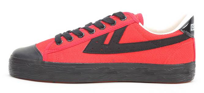 回力红白鞋是什么款,国产品牌回力鞋怎么样