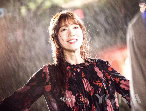 朴信惠中长内扣发型,朴信惠的短发发型