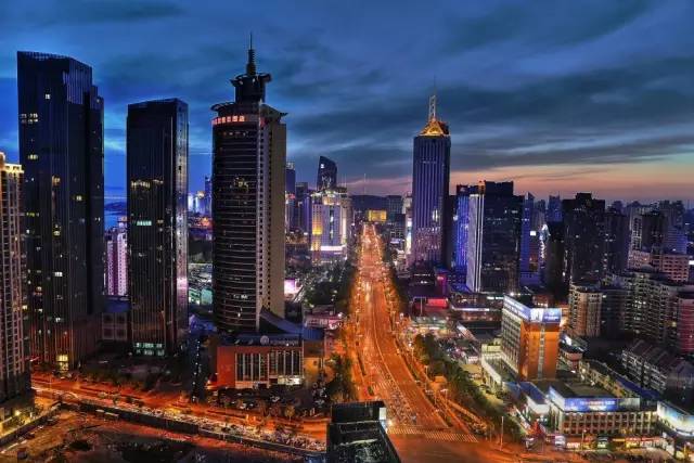 青岛哪个区最适合上班,在青岛和上海上班的区别